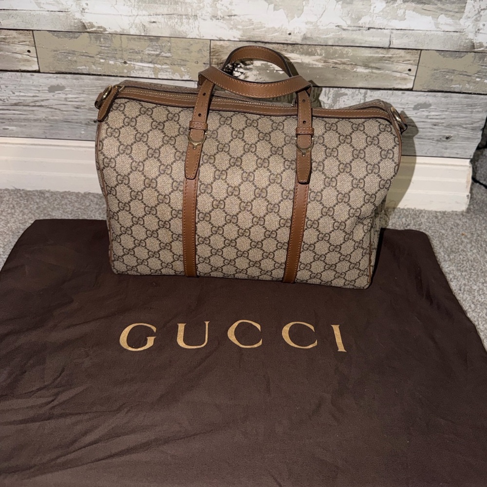 Gucci Tan and Brown Monogram Duffel Bag - Picture 2 of 8